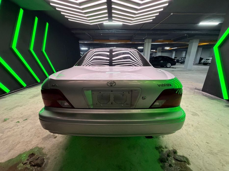 Продам тойота виста