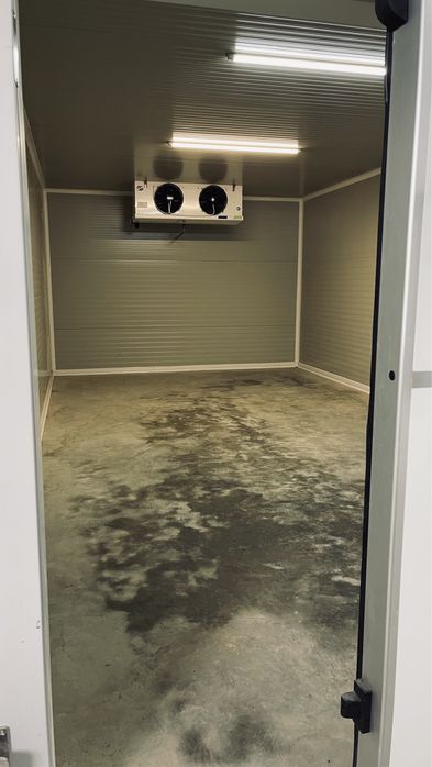 Inchiriez hale frigo