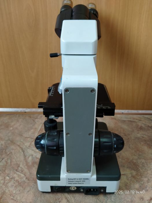 Бинокулярный микроскоп UNICO