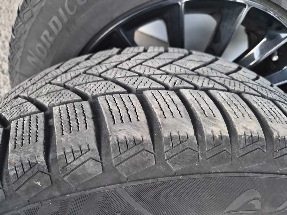 Vand jante 18" Audi + anvelope iarna in stare buna