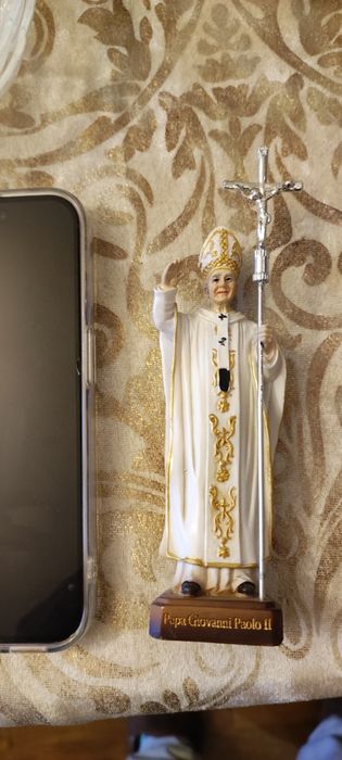 Статуетка/Фигура на Папа сувенир/декорация