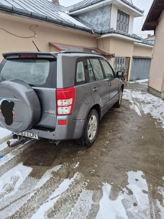 Vând Suzuki Grand Vitara 2.0 benzina 2006
