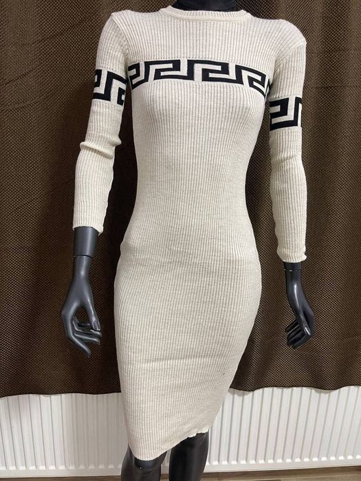 Rochite dama din tricot.