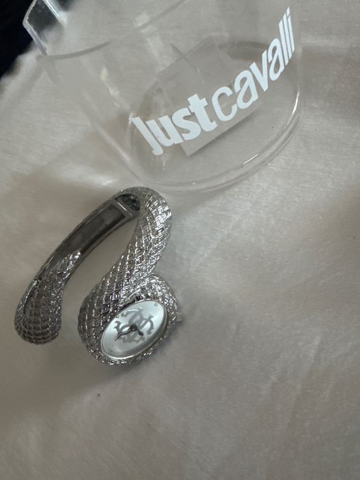 Дамски бижута - часовници и гривна