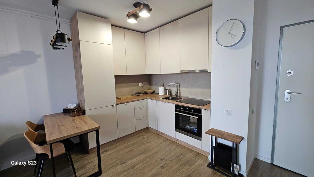 Proprietar, 2 camere decomandat, Estoria City, 580 Eur
