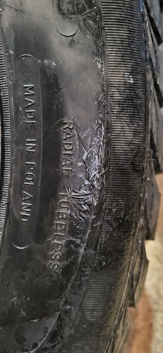 Продам комплект шин на дисках