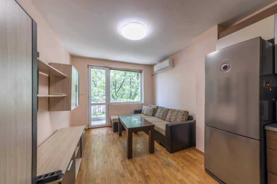 Дава се под наем Двустаен апартамент в Варна, Цветен квартал - 62 кв.м за 550 € - Снимка #6