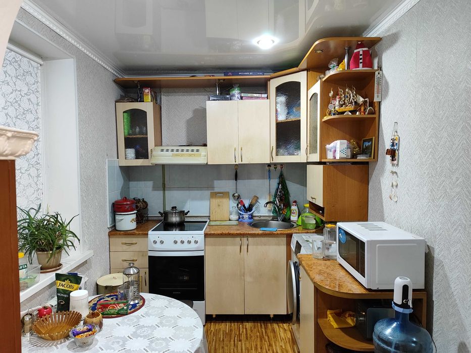 Продам 3 комн.кв на 9 мкр.