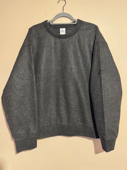 Nike Men's NWT Forward Tech Pack Therma-Fit.