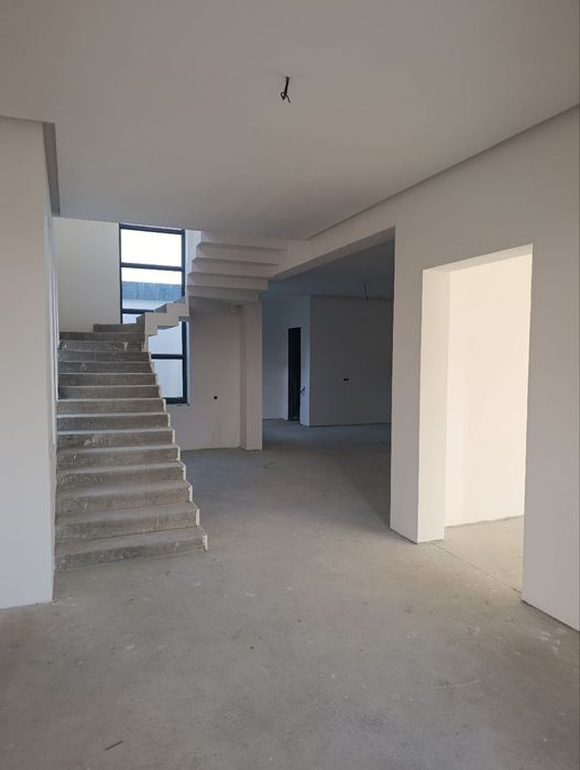 Продается дом в Мирзо-Улугбекском районе, центр Луначарского, улШуртеп