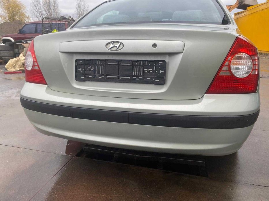 dezmembrez hyundai elantra 2006/bara fata hyundai elantra/faruri