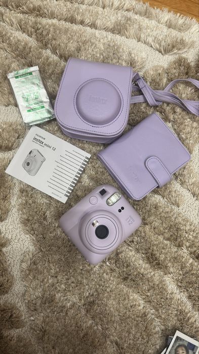 Instax mini 12, сиреневого цвета