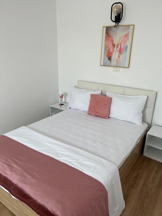 Apartament 3 camere de închiriat zona centrală
