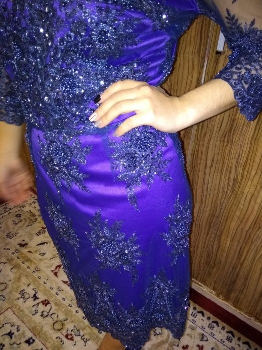 Продам нарядное вечернее платье