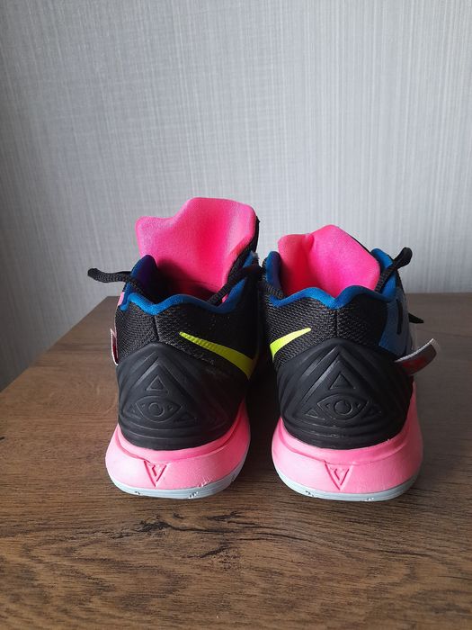 Nike Kyrie 5 кецове 38 номер.