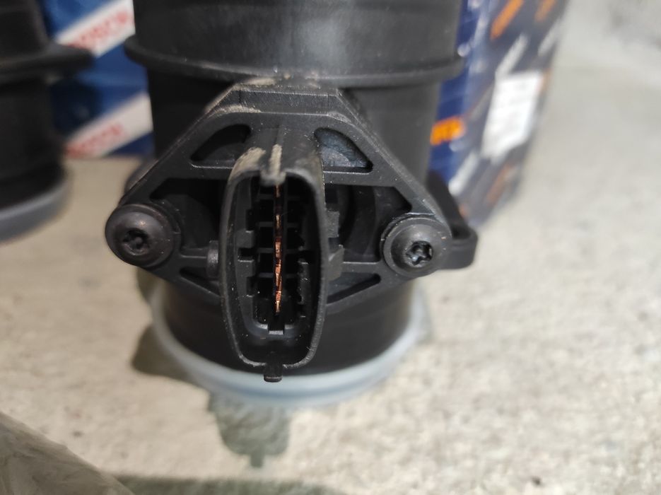 ОТ Нисан Терано 2.4 І части и от Хюндай Теракан 2.9 CRDI