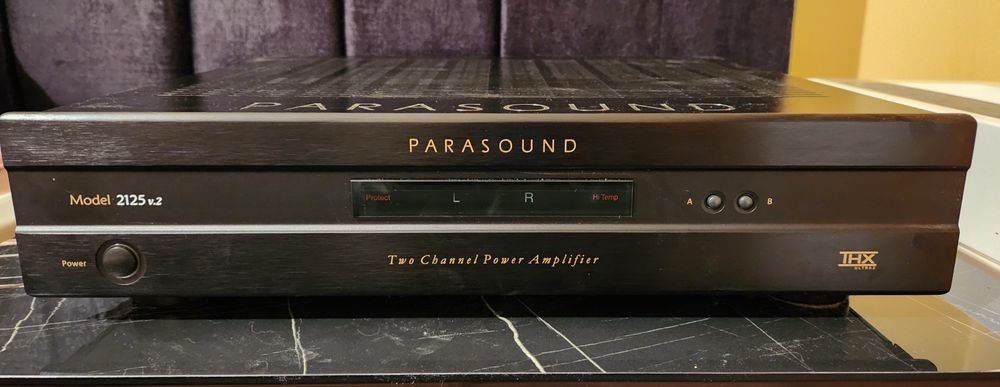 Amplificator Parasound New Classic Model 2125 V2 THX