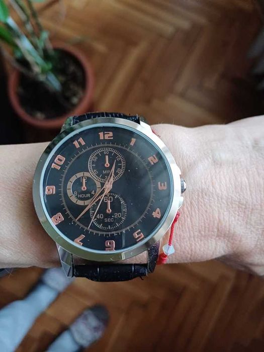 Ръчен часовник унисекс
