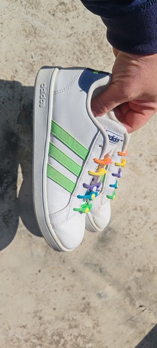 Adidasi adidas originali fete domnisoare femei marimea 36