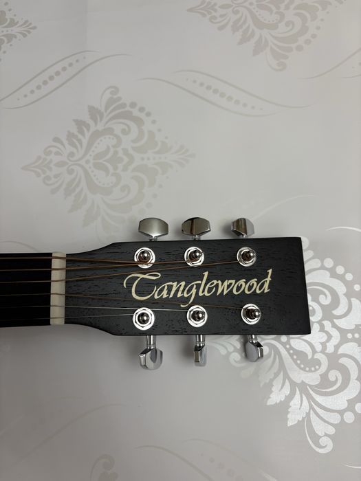 Гитара Canglewood чёрного цвета, в отличном состоянии,