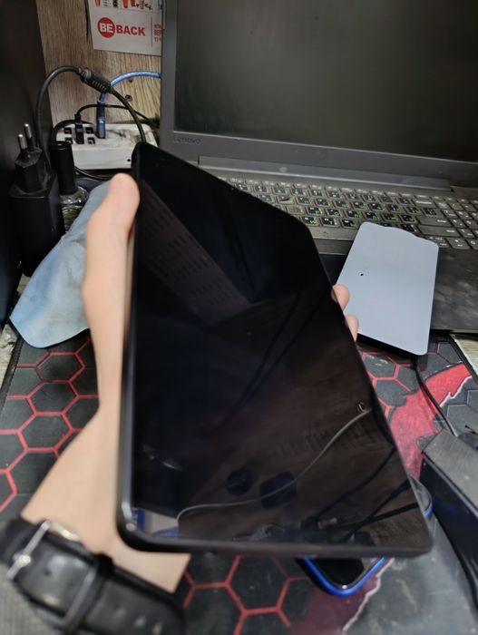Galaxy TAB A9 4/64 PLANSHET ISHLASH ZOR AYBI YOQ qirilgan joyiyam yoq