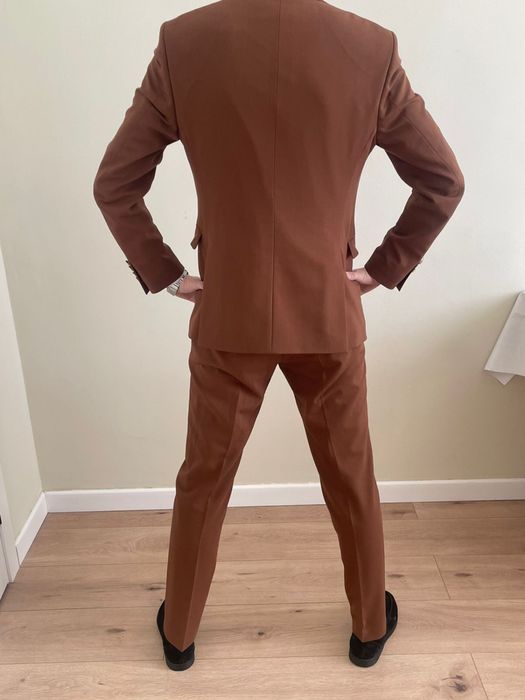 Продам костюм тройка