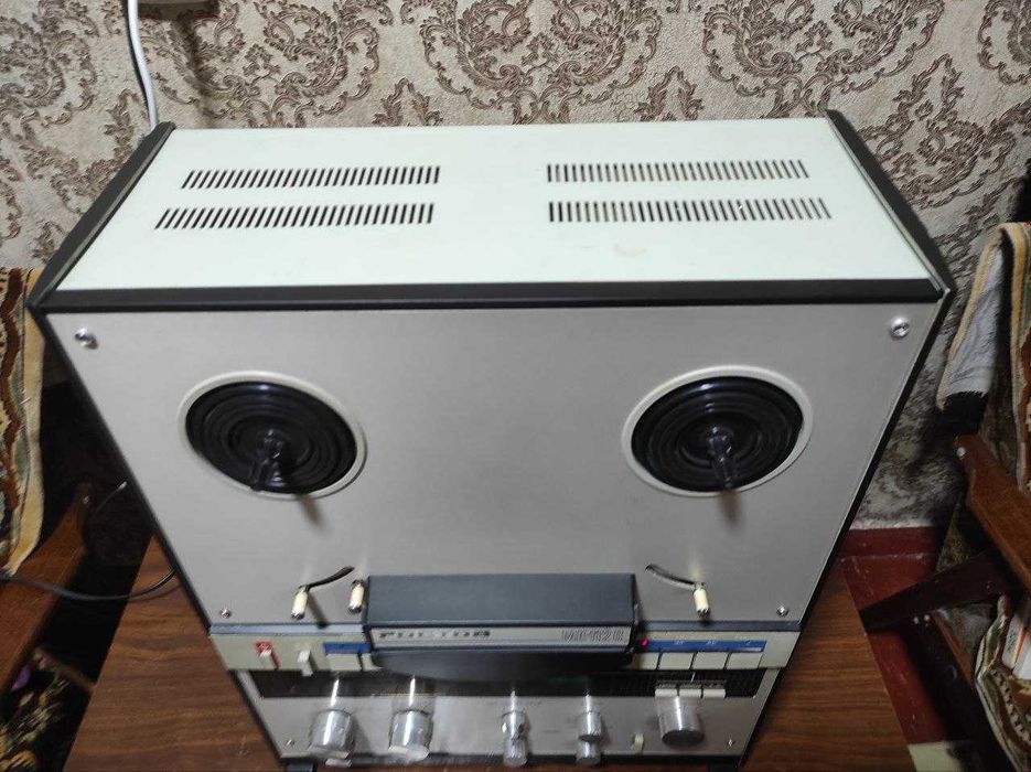 Катушечный магнитофон Ростов МК-112С