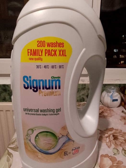 Универсален гел за пране Signum Premium – 6 л

Л