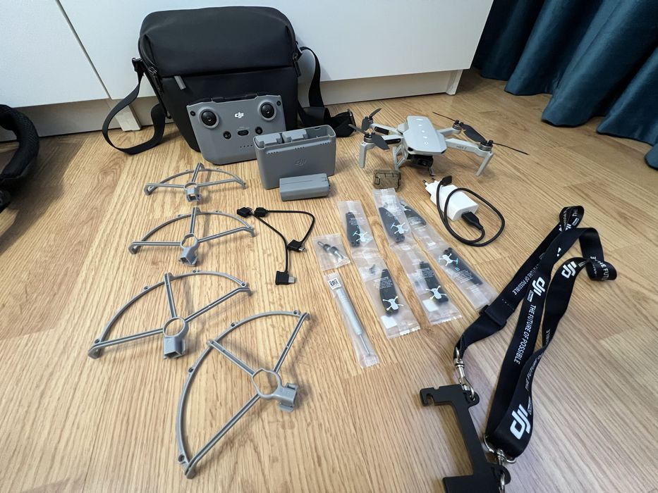 Dji Mini 2 Fly More Combo
