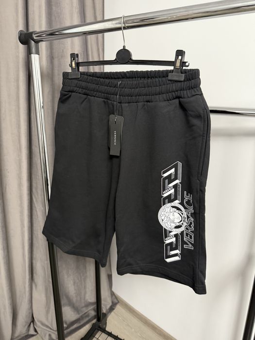 Pantaloni scurti VERSACE super calitate