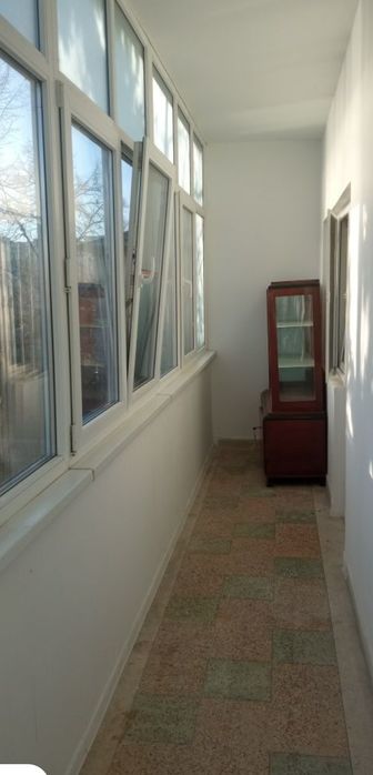 Închiriez apartament  3 camere