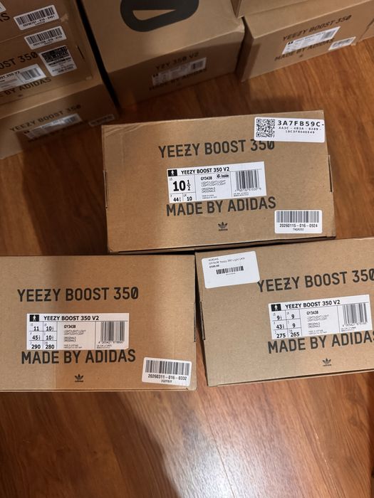 Adidas Yeezy 350 V2 Light 43 1/3, 44 2/3, 45 1/3