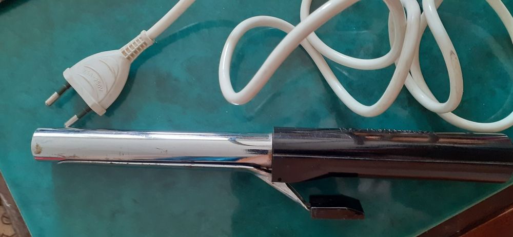 Маша за къдрене на коса