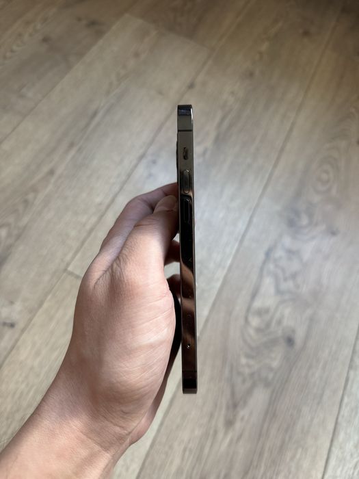 Iphone 12 pro продам