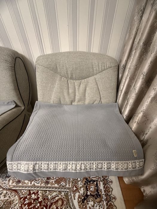 Продам диван и два кресло