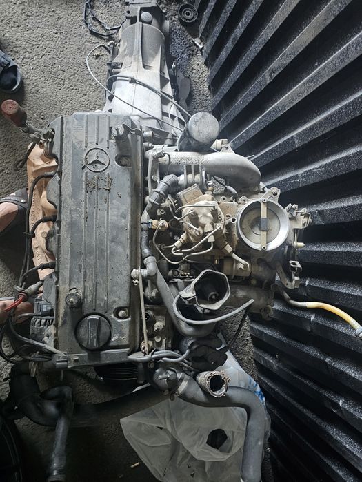Матор каробка мерседес 230 на запчасть