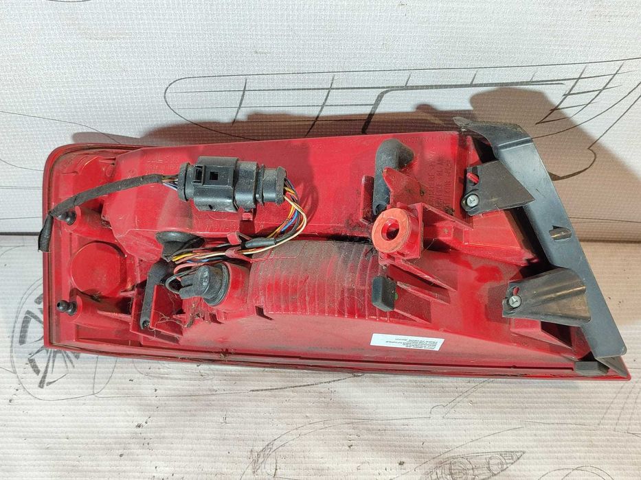 Stop aripă spate dreaptă Hatchback Audi A5 Sportback 8TA 2011 2.0 B Cod OEM: 8T8945096D (5G3)