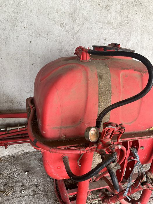 Навесна пръскачка