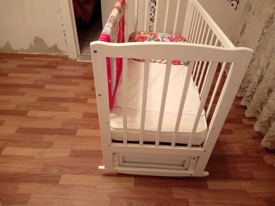 Продам детскую люльку