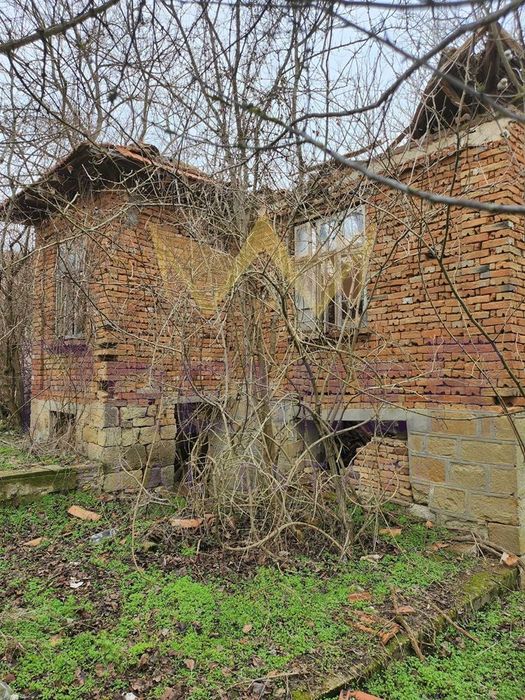 Парцел в Варна, област-с.Юнак площ 750 кв.м.