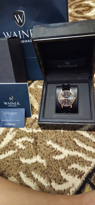 Продам часы фирмы "WAINER"