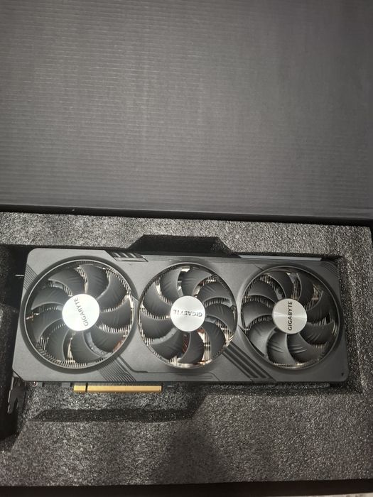 Комп AM5 Ryzen 5 7500F DDR5 32GB RX 7700 XT