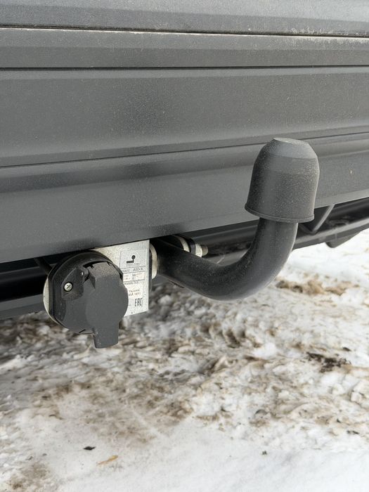 Фаркоп в сборе, состояние нового