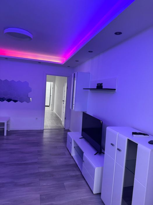 Apartament 3 camere  de închiriat