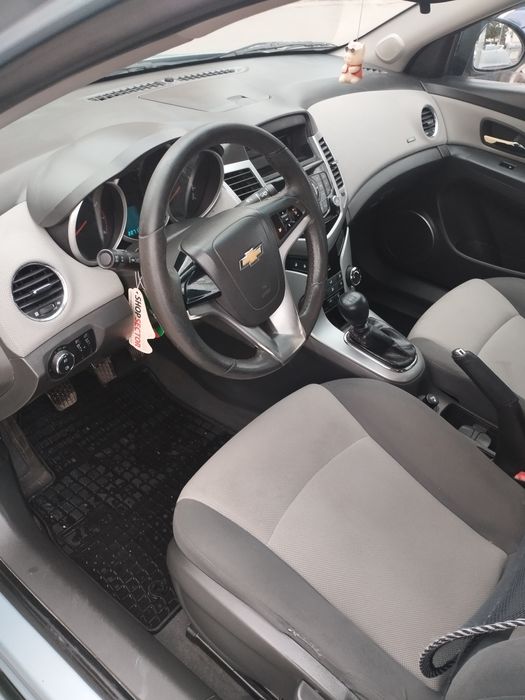 Chevrolet Cruze бензин/газ