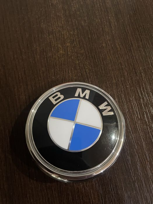 Значек бмв x3 e83