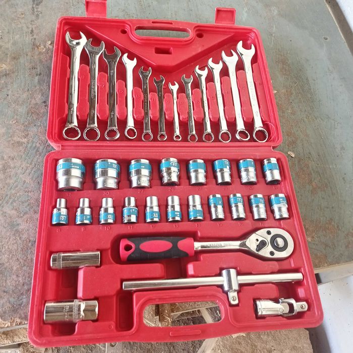 Набор ключей новый