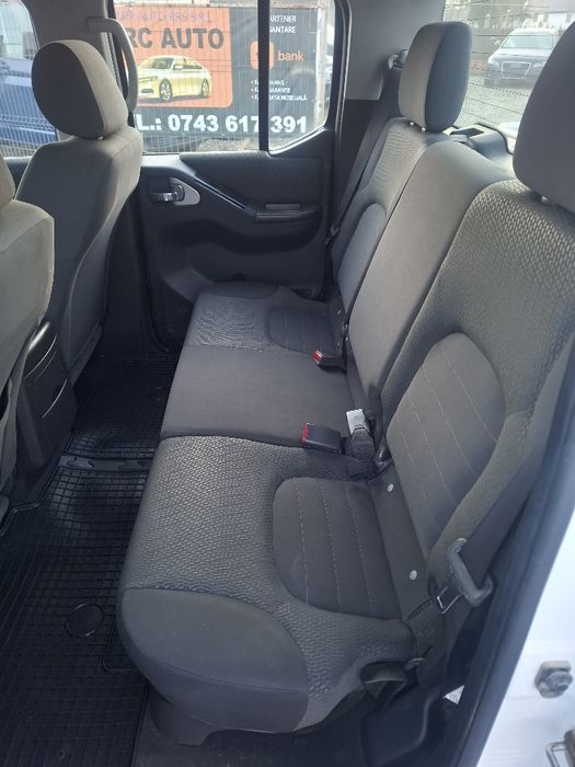 Nissan Navara 2.5 Dci 190 cp  4 x 4 Autoutilitar N1 an 2011.10 Euro5