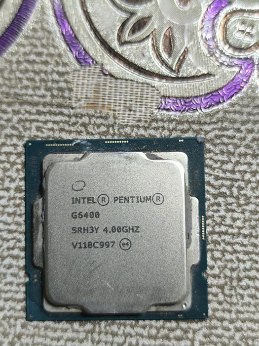 Intel Pentium Gold G6400 protsessor