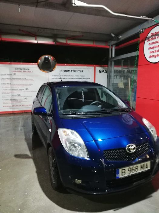 Vând Toyota Yaris 2009 1.3 Benzina